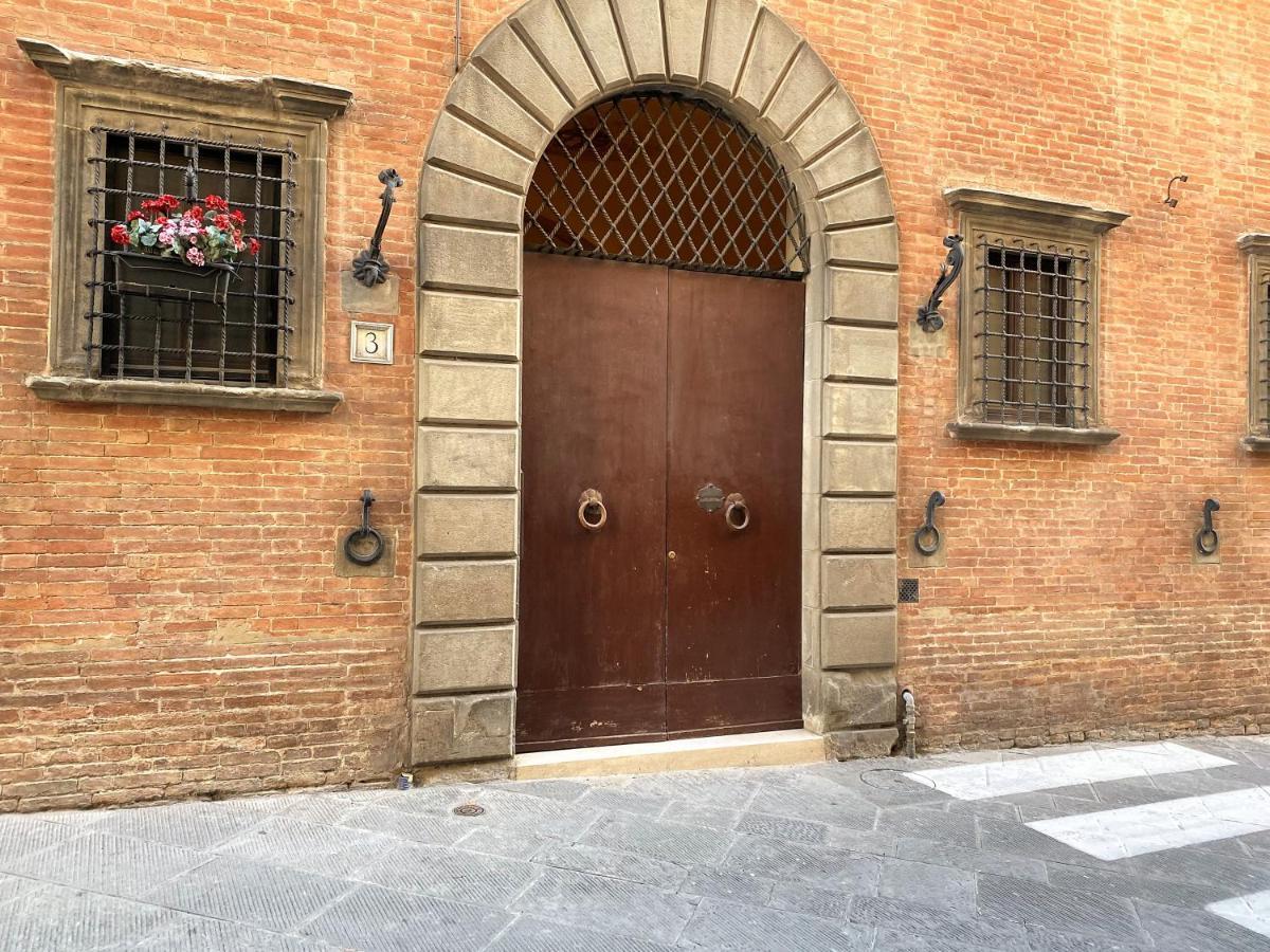 Violante House-Appartamento In Centro Storico 锡耶纳 外观 照片