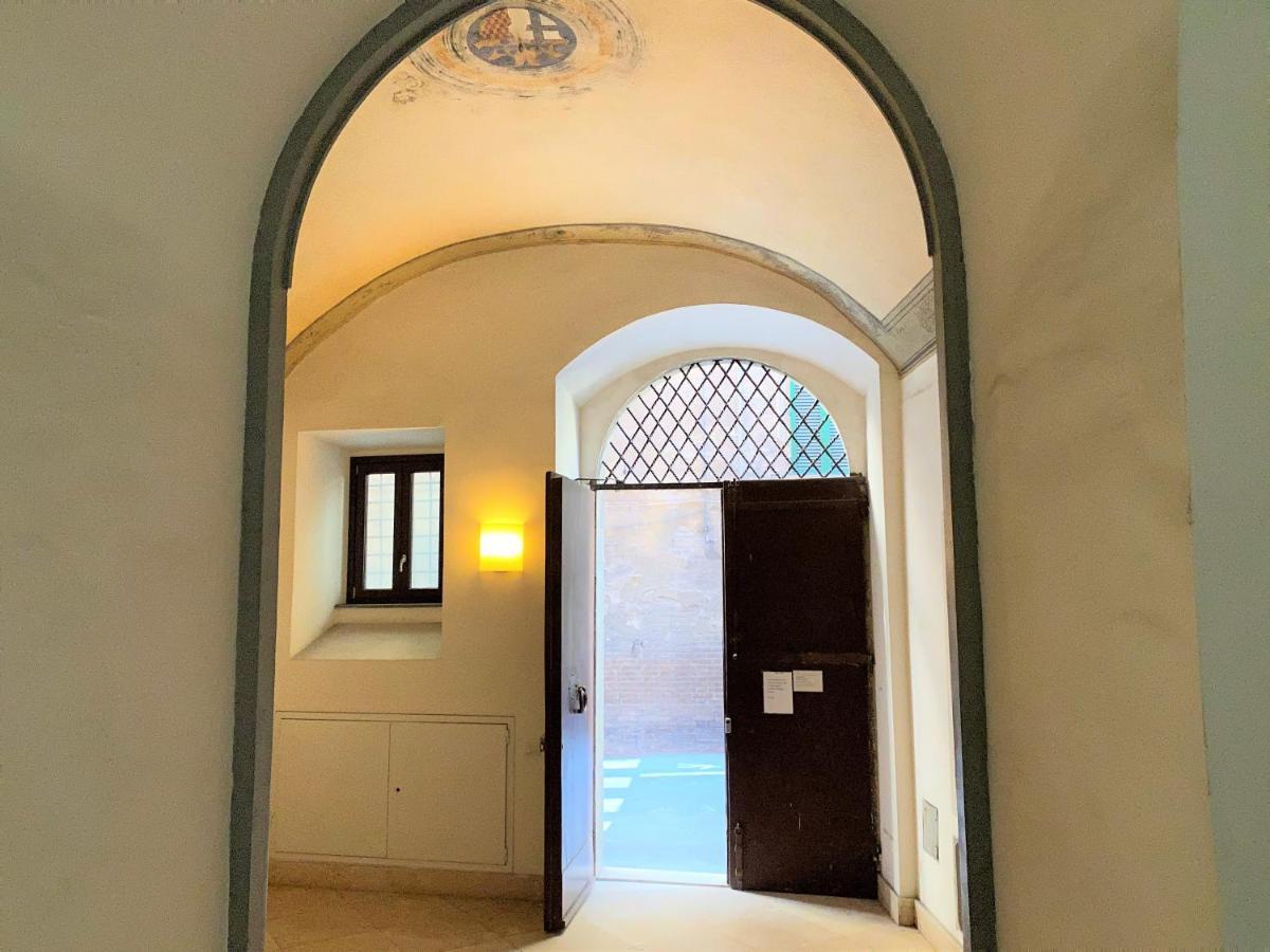 Violante House-Appartamento In Centro Storico 锡耶纳 外观 照片