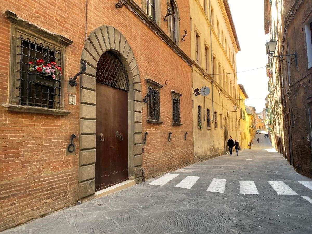 Violante House-Appartamento In Centro Storico 锡耶纳 外观 照片